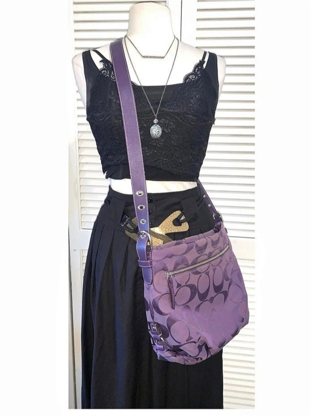 Vintage Coach Soho Signature Duffle F15067 Authentic Purple